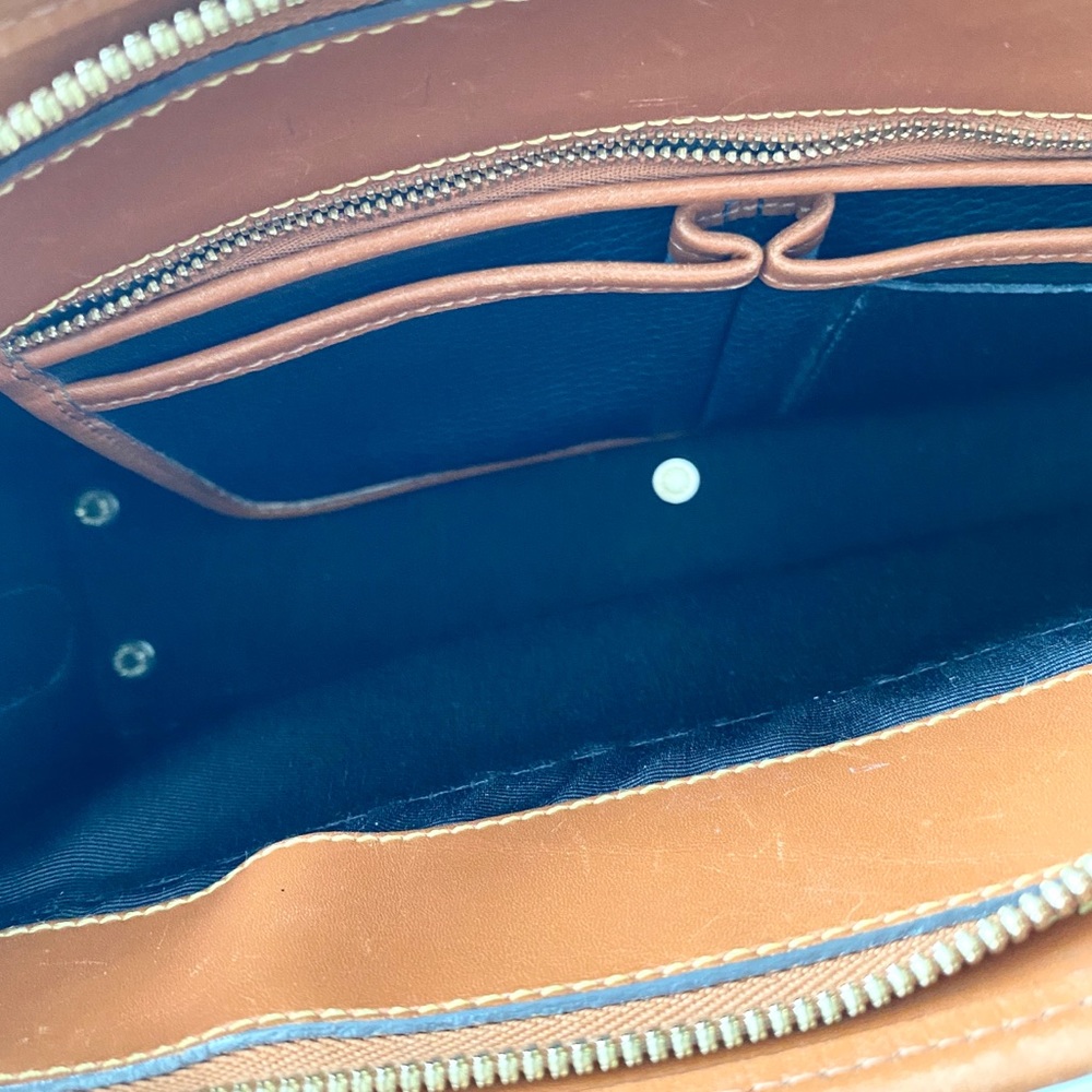 Vintage: Dooney & Bourke ✰ Top Zip Equestrian Two Tone Leather Handbag ✰©️1994 ✰ - Picture 8 of 12